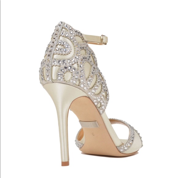 Badgley Mischka Roxy Ankle Strap Evening Shoe IVORY - Picture 8 of 17